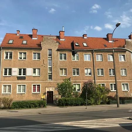 Do Zobaczenia Miejsce Nieidealne 公寓 *