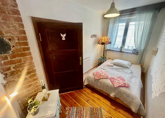 Апартаменты Do Zobaczenia Miejsce Nieidealne Ольштын